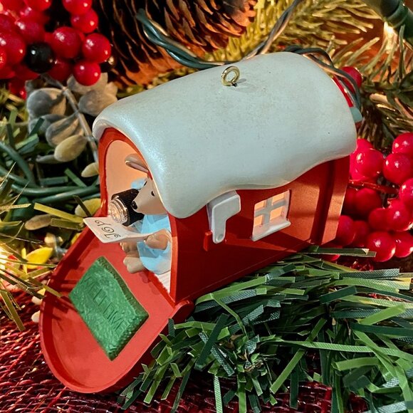 1991 Hallmark Ornament  "Chris Mouse Mail"  #7 Collectors Series Lighted-CUTE - Picture 6 of 12